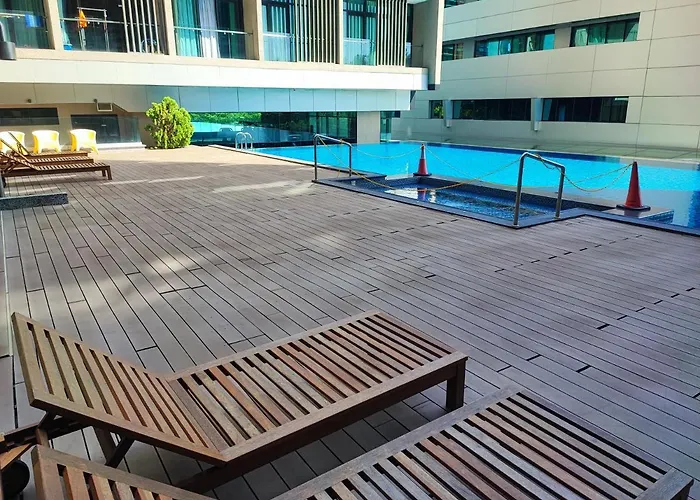 小熊猫亚庇沙巴市区 Little Panda Riverson Imago Kota Kinabalu Sabah Free Wifi Complimentary Drinks And Snacks